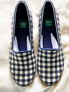 RAIN SHOES, WATERPROOF, LADIES SZ 8, NAVY GINGHAM, RUBBER, by COUGAR, IN ORIGINA